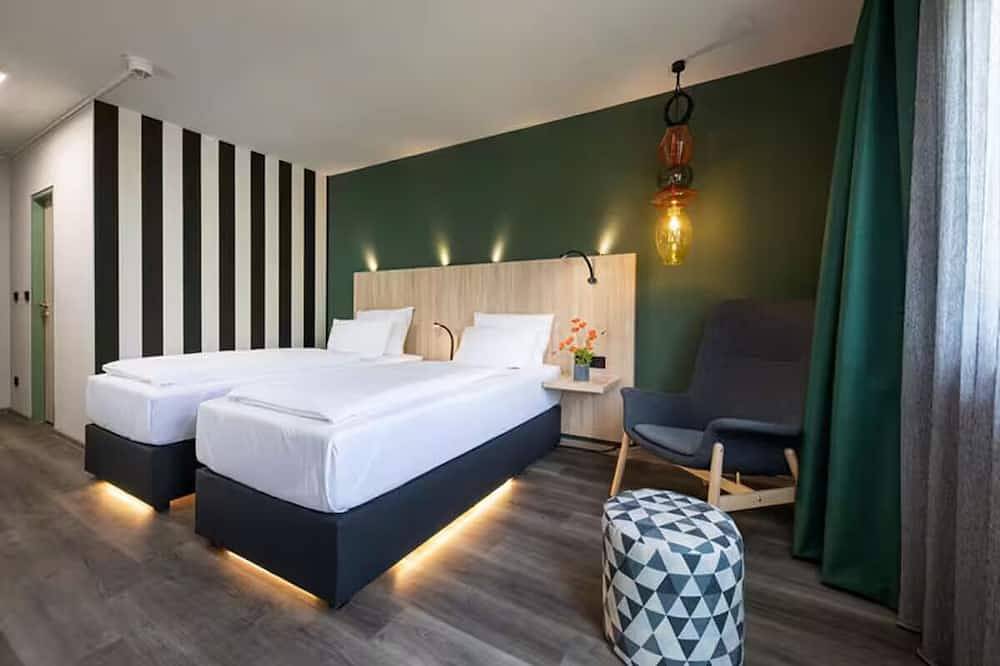 Perfectly Located to Explore Local Attractions—Your Relaxing Sanctuary Awaits in Hockenheimring, Reilingen
