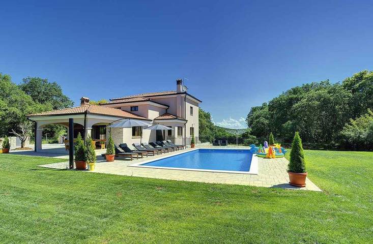 Villa for 8 people, with garden in Istria
