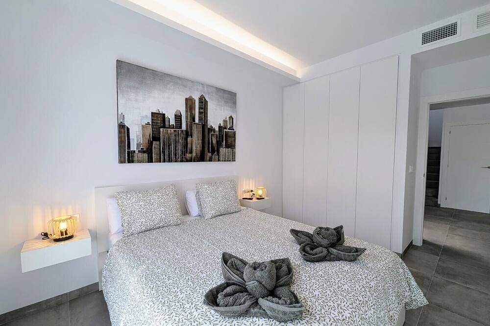 Exclusive Holiday Home 'R-40-D' with Private Pool, Wi-Fi & Air Conditioning in Los Montesinos, Costa Blanca