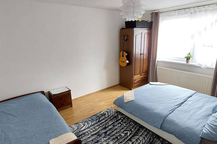 Ganze Wohnung, Cosy apartment, free parking, hudge kids playground, peaceful area. Welcome;). in Deutschendorf, Low Tatras