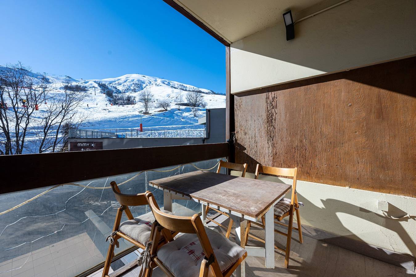 Estudio entero, Apartamento estudio 'Le Cosmos' con vistas a la montaña y balcón in Le Corbier, Villarembert