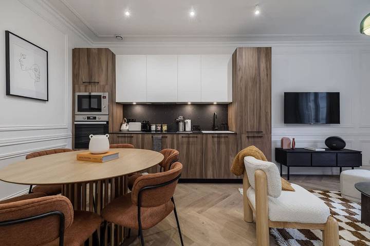 Apartamento entero, Apartamento de vacaciones para 6 personas con jardín in Torre Eiffel, París