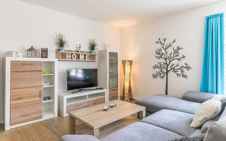 Ganze Wohnung, Haus Sand & Meer Whg. 4 – 150 m zum Strand, Balkon & Aufzug in Hafen Büsum, Büsum