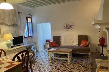 Gîte pour 2 Personnes dans Roussillon, Parc naturel régional du Luberon, Photo 4