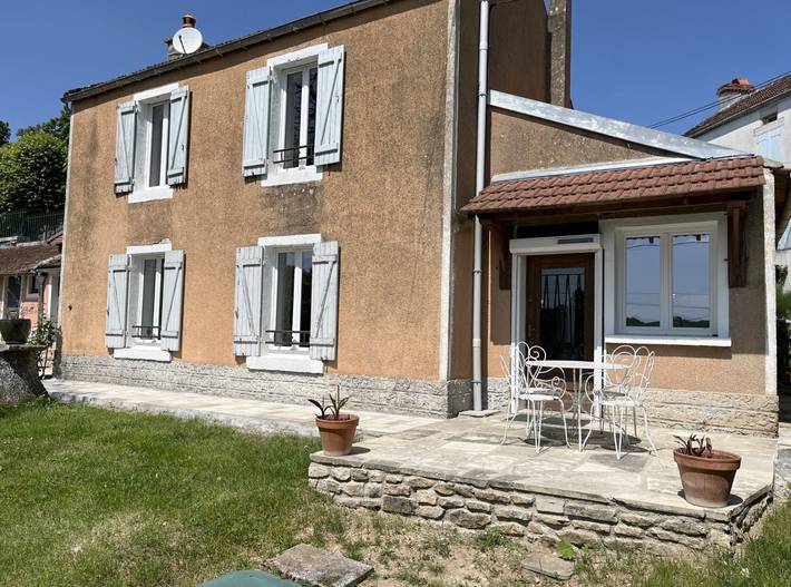 Gîte pour 4 personnes, avec jardin et terrasse, animaux acceptés