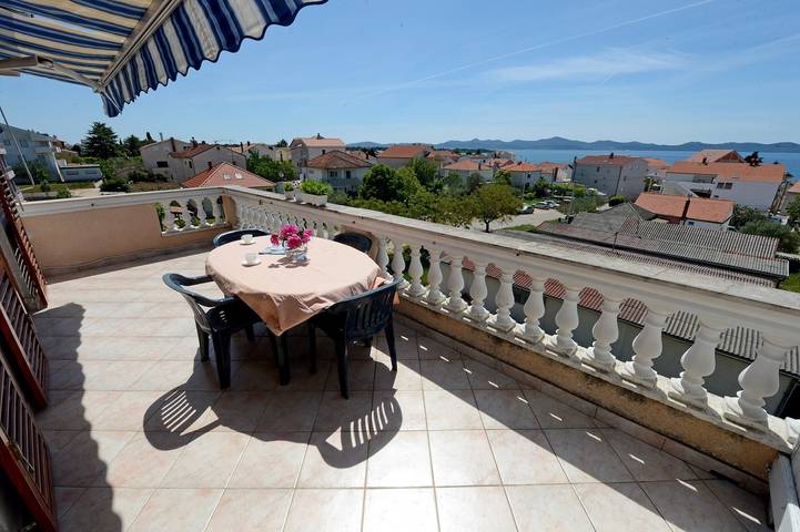 Ferienwohnung für 4 Personen, mit Balkon in Zadar