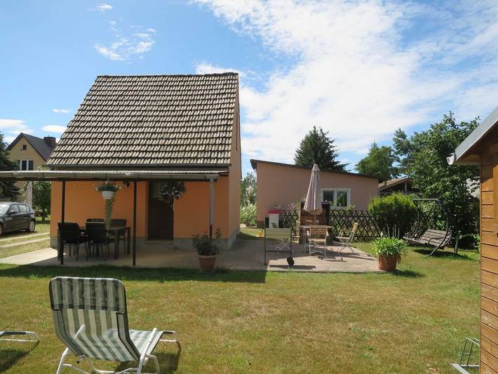 Ferienhaus für 2 Personen, mit Terrasse und Garten in Priepert - 4