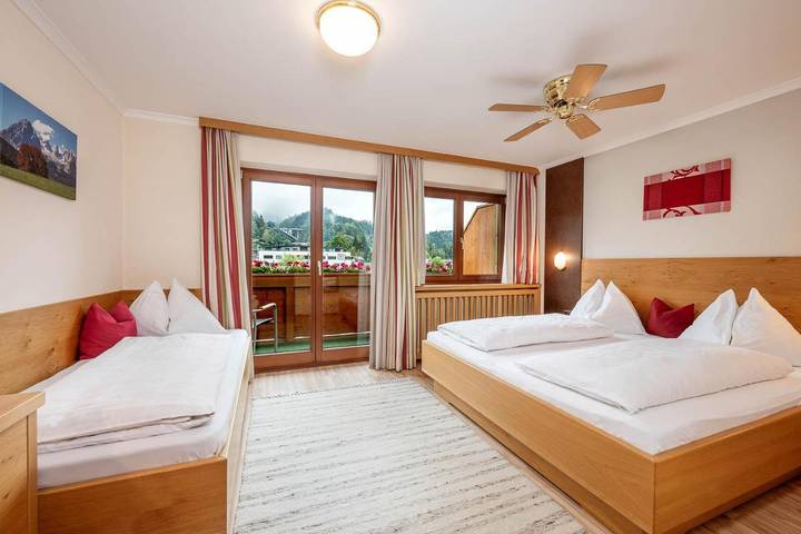 Hôtel pour 10 personnes, avec terrasse et jardin, animaux acceptés à Werfen - 4