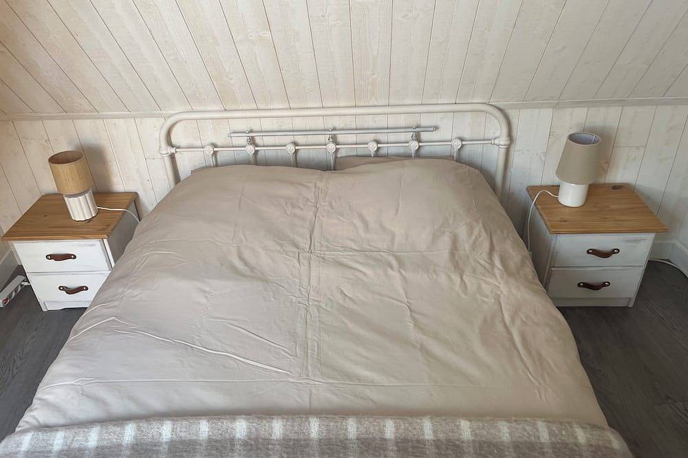 Charming little house with private terrace in the center of town. in Rouen, Rouen und Umgebung