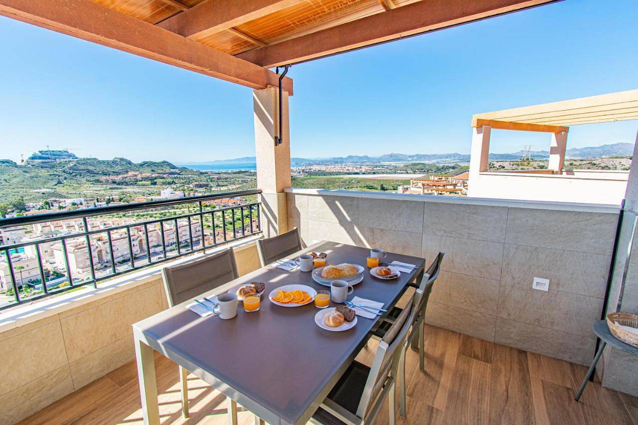 Apartamento entero, Apartment with Terrace in Los Geraneos, Cordillera Penibética