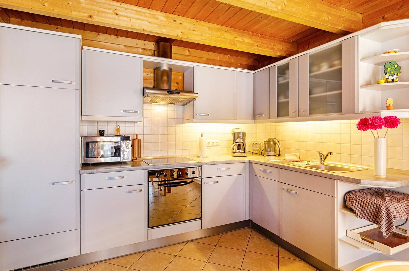 Ferienhaus 'Emslandstube' mit Seeblick, privater Terrasse und eigenem Garten in Walchum, Emsland