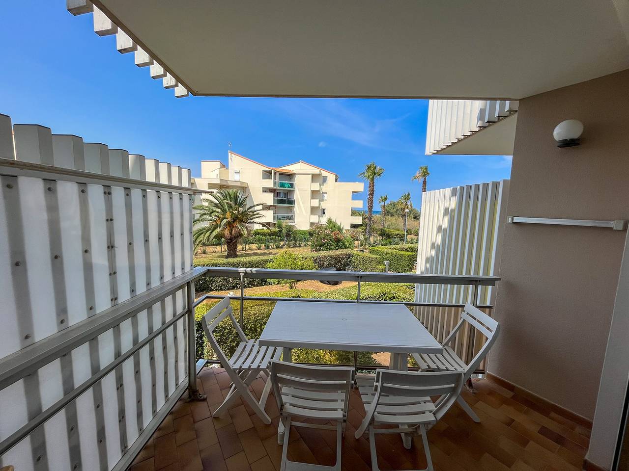 Estudio entero, Estudio con piscina y parking seguro a pie de playa en Saint-Cyprien in Saint-Cyprien, Côte d'Améthyste