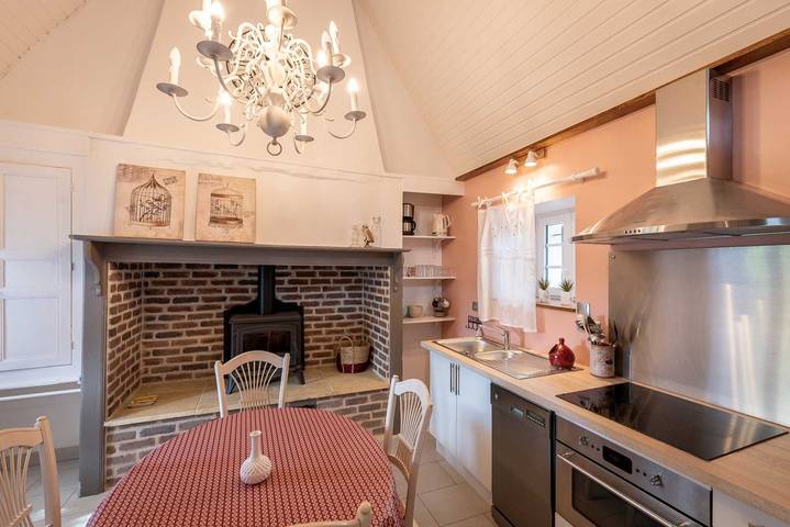 Gîte pour 2 personnes, avec terrasse ainsi que piscine et jardin dans le Lot - 4