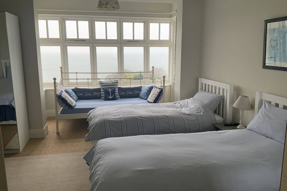 Stunning views from one of the best located cottages in Devon in South Huish, Hope Cove