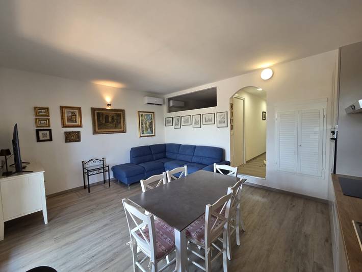 Holiday Home 'Juwel' with Mountain View, Wi-Fi and Air Conditioning in San Teodoro, Olbia-Tempio