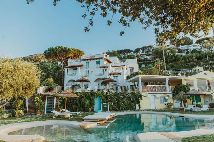 Hotel per 2 persone, con piscina e giardino - 1