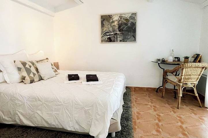 Le Domaine de l'Olivier, 19 rooms, pool, sauna in Brignoles, Región Brignoles