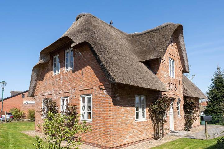 Ferienhaus für 4 Personen, mit Terrasse und Garten in Oevenum