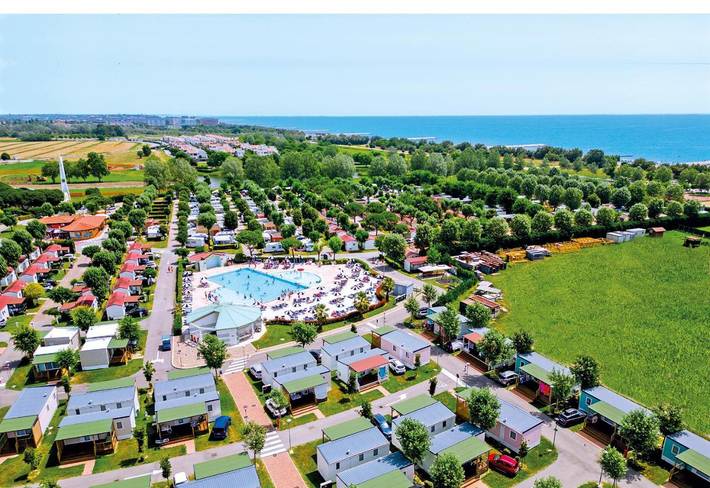 Bungalow per 2 persone, con Terrazza e Piscina a Caorle