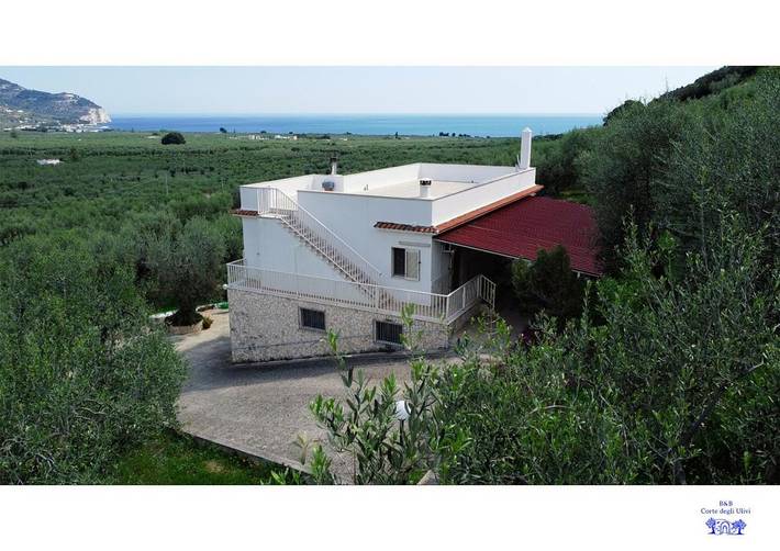 B&b per 6 persone, con Balcone e Terrazza nonché Giardino e Panorama a Mattinata