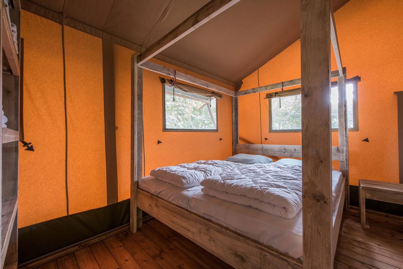 Wolfsven — Safaritent 6B in Mierlo, Noord-Brabant