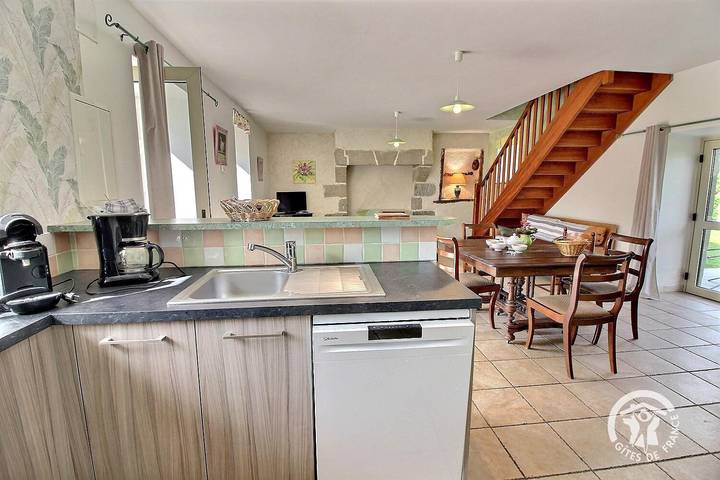 Gîte pour 5 personnes, avec terrasse et jardin à Pédernec - 4
