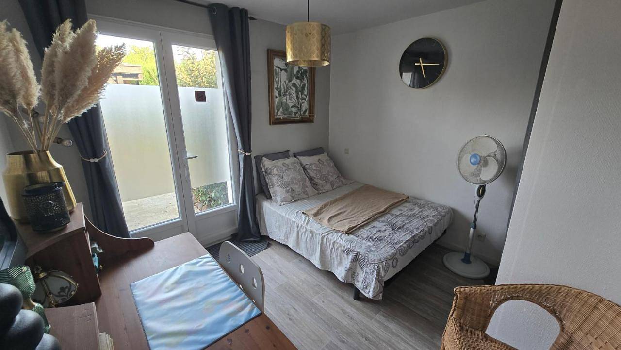 Appartement de vacances entier, Double Room with Shared Bathroom in Aureilhan, Côte d’Argent