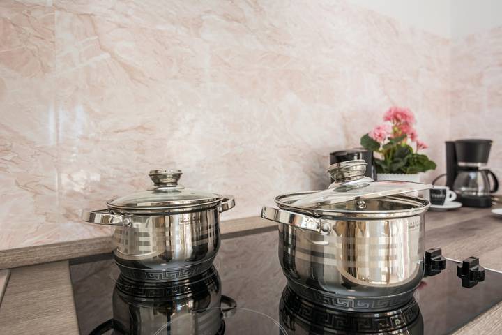 Ganze Wohnung, Ferienwohnung für 4 Personen mit Garten in Pakostane, Zadar