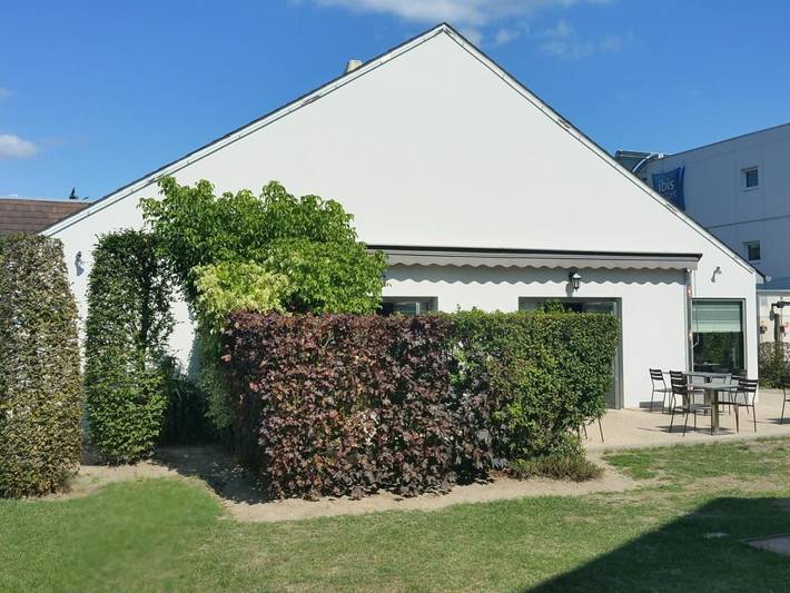Hôtel pour 2 personnes, avec Terrasse et Jardin à Saran - 4