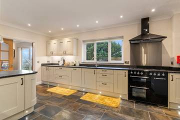 Holiday Home for 8 People in Pembrokeshire, South-Wales, Photo 3