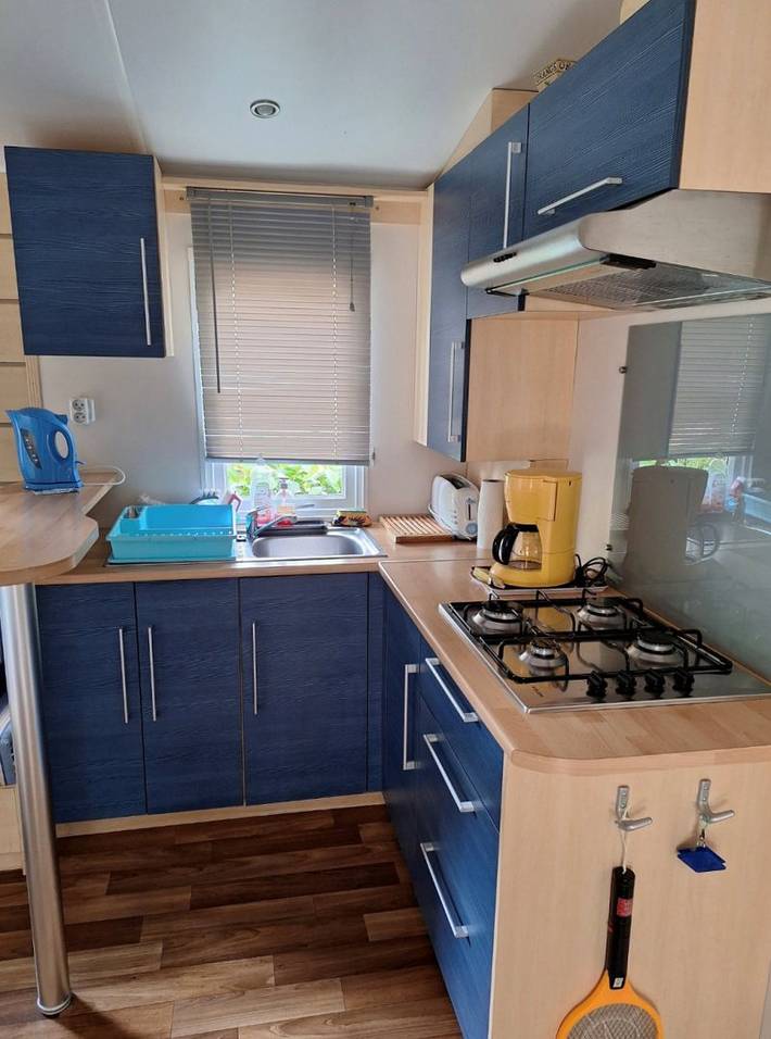 Camping pour 6 personnes, avec terrasse ainsi que jacuzzi et sauna en Ardèche - 4