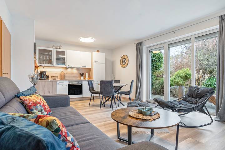 Ferienwohnung für 4 Personen, mit Garten in Wiek