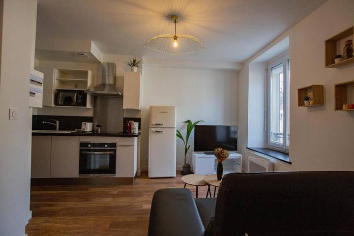 Gîte pour 4 personnes, avec terrasse à Saran - 2