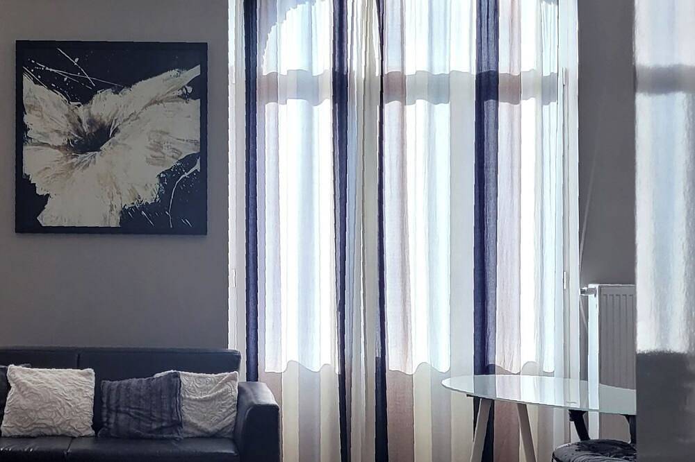 Appartamento intero, 4-person Apartment With Terrace Next to Eu Commission and Schuman Station in Brussel, Fiandre