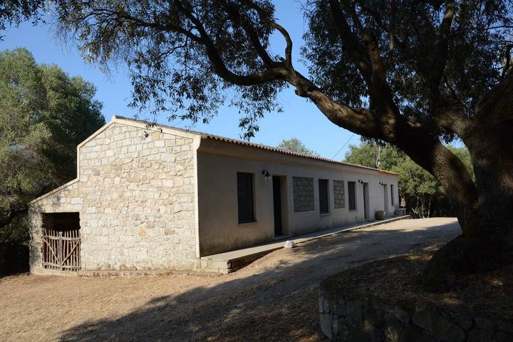 Rustico per 8 persone, con Giardino in 