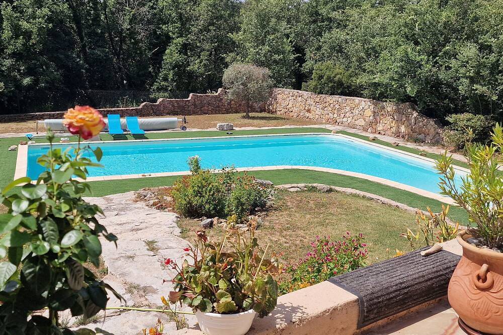 Apartamento entero, Furnished duplex Xcoquine Spa & pool in Tourves, Región Brignoles