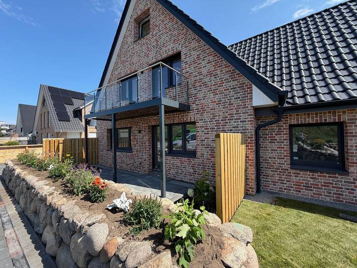 Ganze Wohnung, BeachHus 35, Whg.1: Fewo in erster Reihe, direkt an der Strandüberdahrt in St. Peter-Ording, Eiderstedt