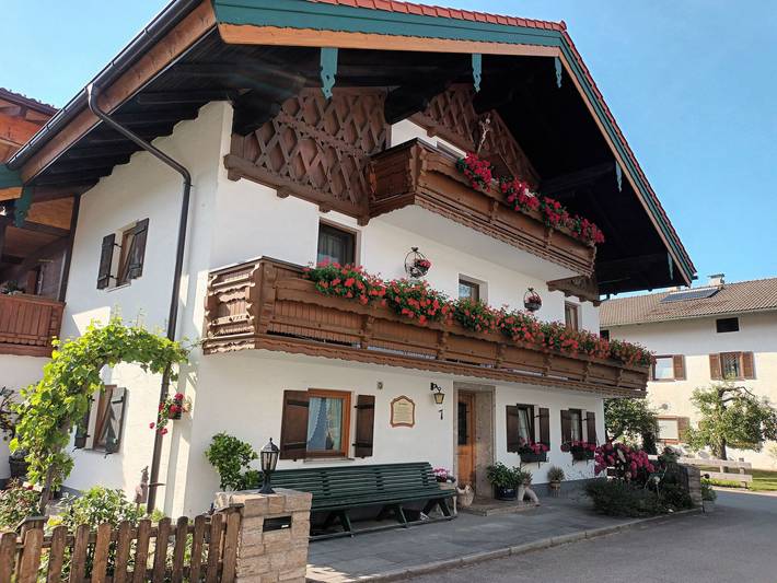 Ferienwohnung für 2 Personen, mit Terrasse und Garten in Grassau