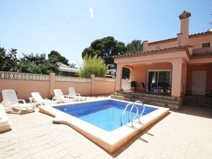 Casa rural para 8 personas, con Terraza y Jardín en Vandellós y Hospitalet del Infante - 2