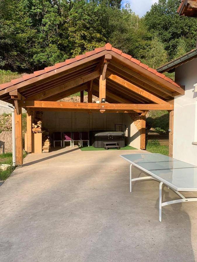 Location de vacances pour 8 personnes, avec jardin ainsi que terrasse et vue, animaux acceptés à Saint-Maurice-sur-Moselle - 3