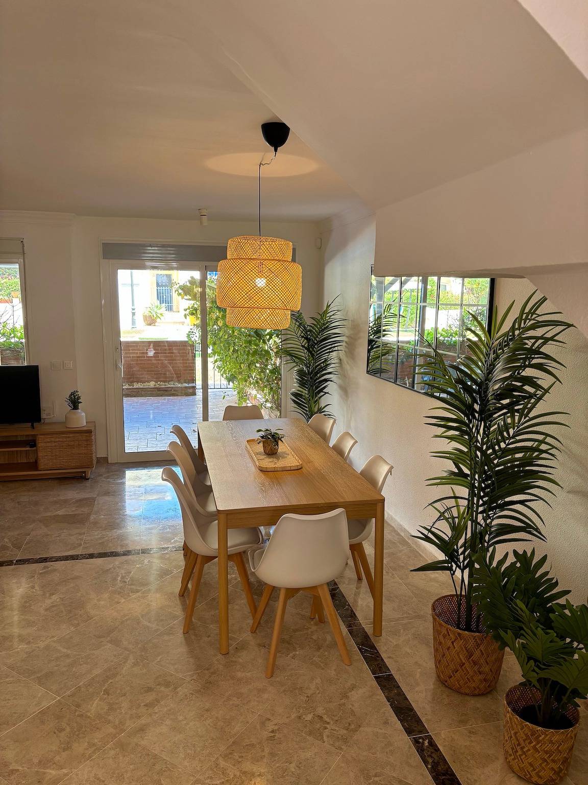Exclusivo chalet frente al mar con vistas impresionantes y piscina in Playa Ancha, Casares