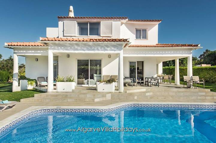 Villa für 8 Personen, mit Garten und Terrasse - 1