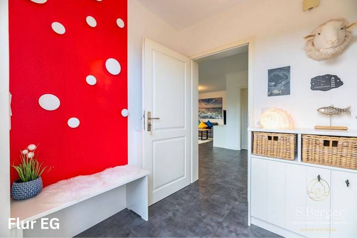 Ferienhaus für 5 Personen, mit Ausblick und Garten sowie Sauna in Utersum - 2