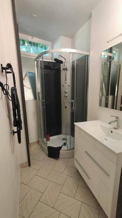 Appartement entier, Two-Bedroom Apartment in Montbéliard, Doubs