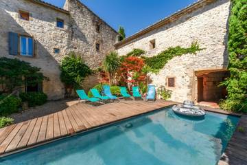 Chambre pour 3 personnes, avec jardin dans le Gard