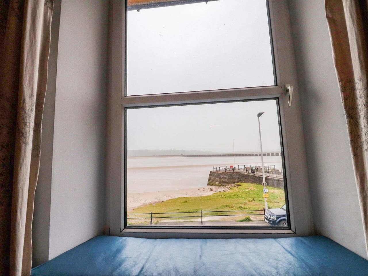 Entire apartment, Flat 2, Dorstan in Arnside, Lake District