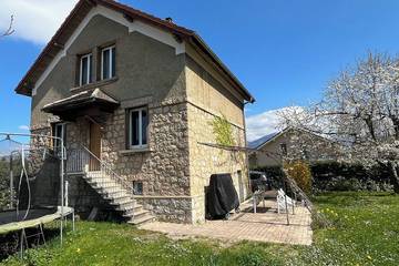 Gîte pour 9 personnes, avec jardin à Cognin