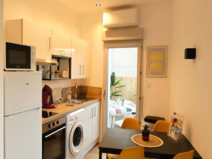 Gîte pour 2 personnes, avec balcon, adapté aux familles dans Lac de Paladru - 3