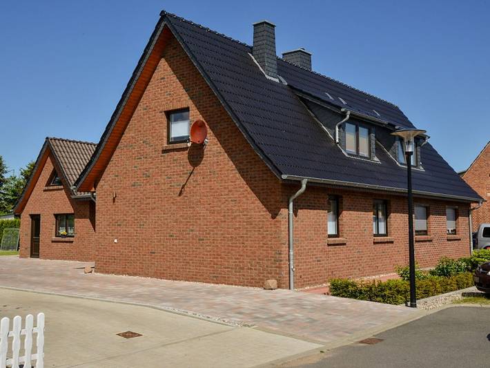 Ferienwohnung für 2 Personen, mit Terrasse und Garten in Ribnitz