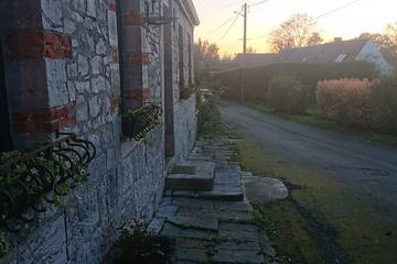 Gîte pour 8 personnes, avec terrasse et jardin à Gussignies